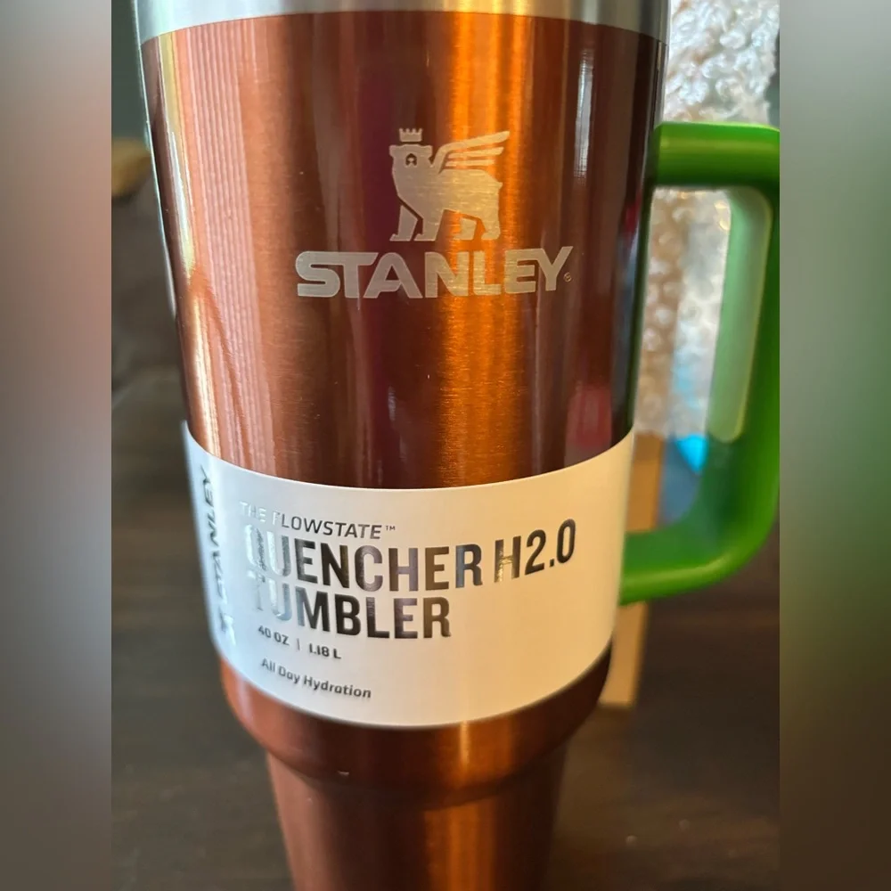 Stanley 40oz Lainey Wilson Watermelon Moonshine NEW W/opened box clear straw - Picture 6 of 9